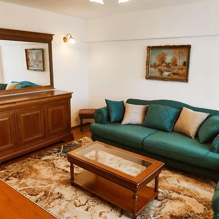 L'Imerald Ultra-Central Apartment-Artesian Fountains View ブカレスト エクステリア 写真