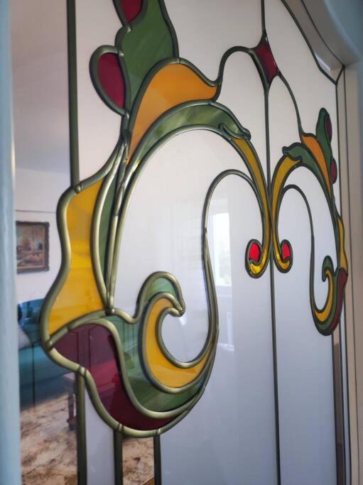 L'Imerald Ultra-Central Apartment-Artesian Fountains View ブカレスト エクステリア 写真
